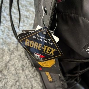 Men's Gore-Tex Boots, Size 10.5, NWT